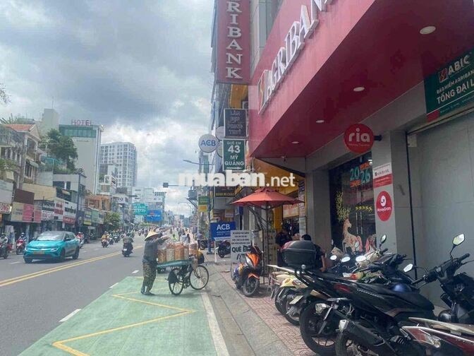 Bán nhà trung tâm Phú Nhuận, giáp Quận 1 & Quận 3