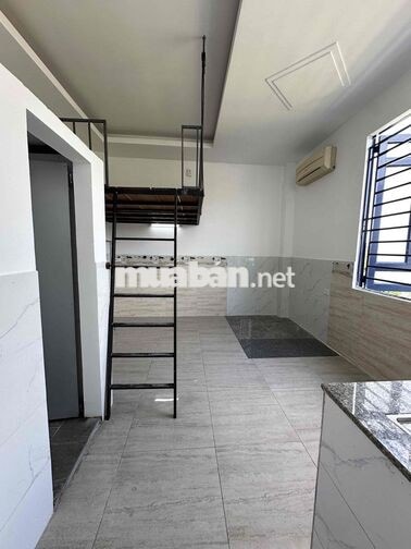 Trống 2 phòng ngay cổng chính Vạn Phúc City