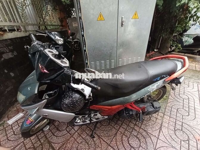 Yamaha Nouvo LX Đen, Đỏ, Bạc
