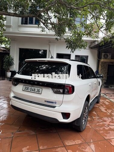 Ford Everest Ambiente 2022 2.0 Turbo 4x2 AT Trắng