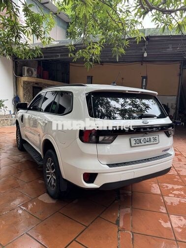 Ford Everest Ambiente 2022 2.0 Turbo 4x2 AT Trắng