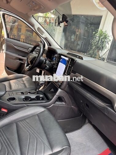 Ford Everest Ambiente 2022 2.0 Turbo 4x2 AT Trắng