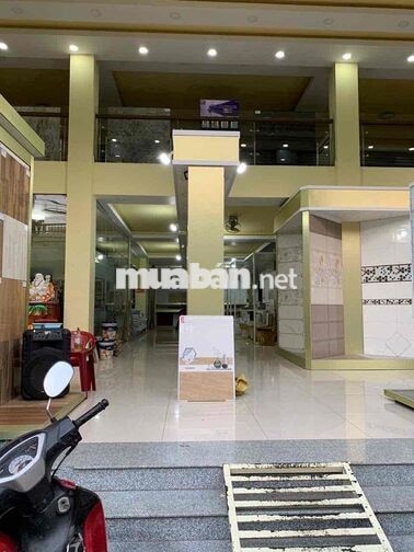 BÁN HOẶC CHO THUÊ TOÀ NHÀ ĐẸP NGÃ TƯ GA Q12