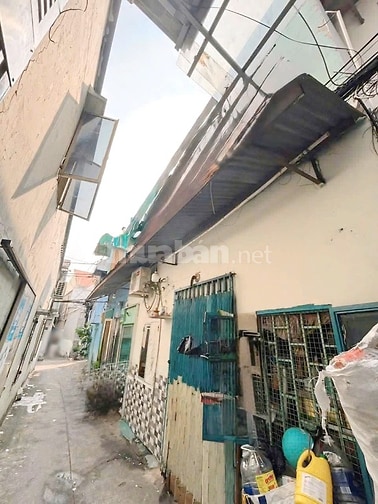 Căn góc nở hậu hẻm thông Dương Bá Trạc (P2Q8 cũ) P. Chánh Hưng mới. Gi