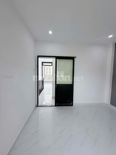 chính chủ bán lỗ căn nhà Hóc Môn 440tr, sổ hồng riêng, gần Bà Điểm