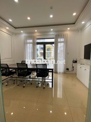 Chính chủ cho thuê MT 185C Lê Quang Định, 5x20m, thang máy