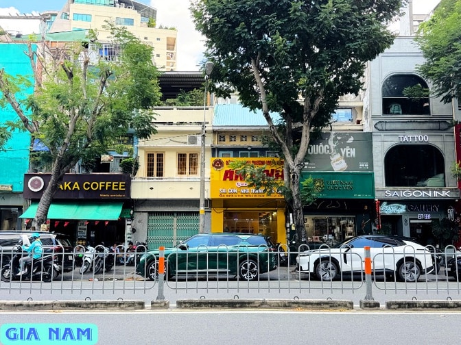 BÁN NHÀ MẶT TIỀN KINH DOANH : 64 NGUYỄN CƯ TRINH - P. BẾN THÀNH - Q. 1