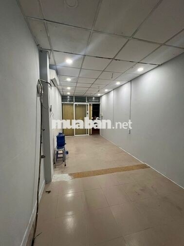 Cho thuê MB 902 Nguyễn Kiệm, phường Hạnh Thông
