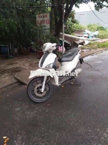 Bán xe Piaggio Liberty Trắng