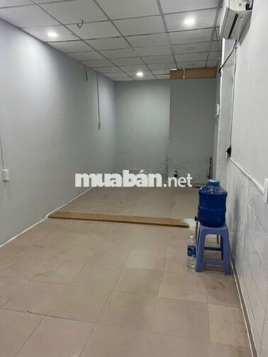 Cho thuê MB 902 Nguyễn Kiệm, phường Hạnh Thông