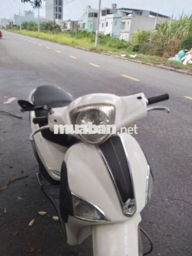 Bán xe Piaggio Liberty Trắng