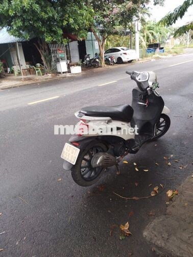 Bán xe Piaggio Liberty Trắng