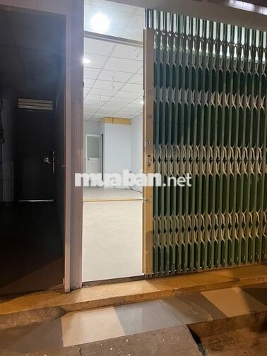 Cho thuê MB 902 Nguyễn Kiệm, phường Hạnh Thông