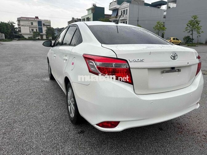 Toyota Vios Trắng Số tự động 5 chỗ