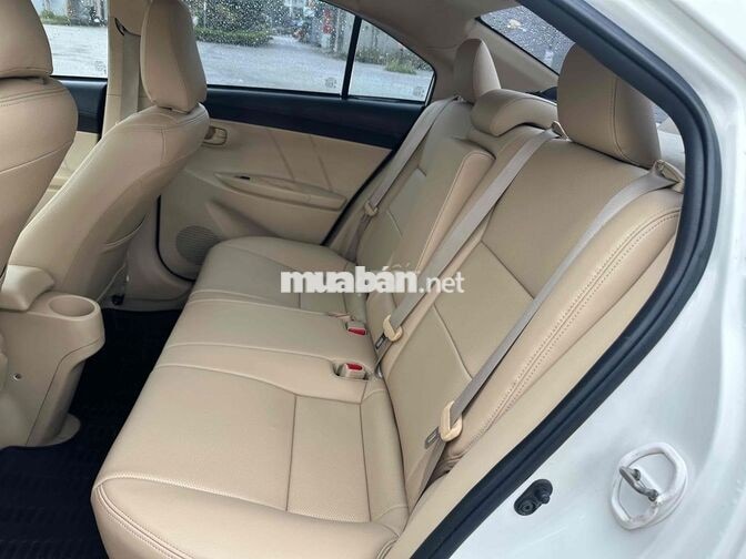 Toyota Vios Trắng Số tự động 5 chỗ