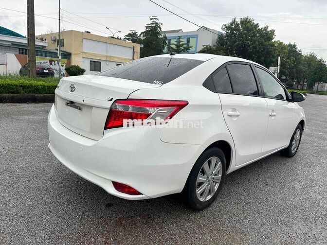 Toyota Vios Trắng Số tự động 5 chỗ