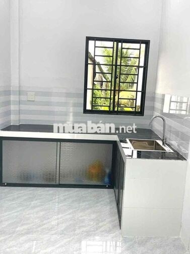 Bán nhà rẻ, C4 hiện đại vừa mới hoàn thiện thuộc P Bình Minh Vĩnh Long