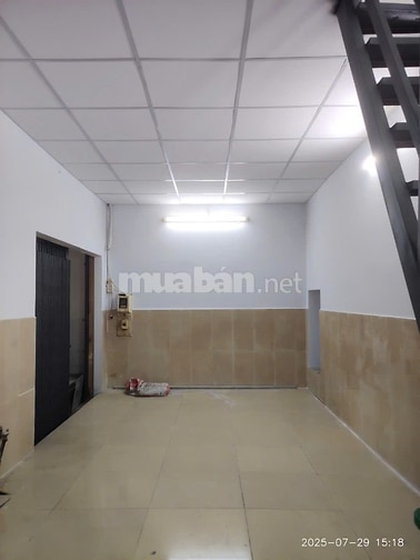 NHÀ DƯỚI 2,5 TỶ Giáp KHU TÊN LỬA -  23M2 - CÁCH HXH CHỈ 15M