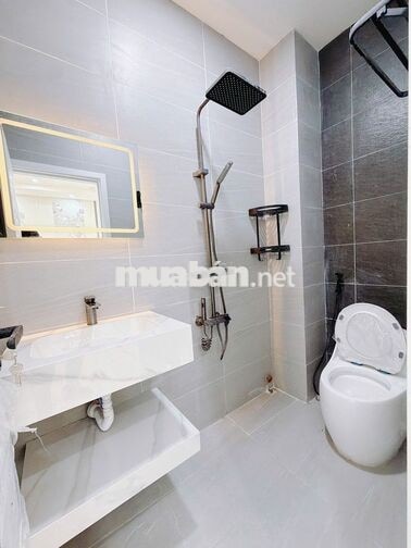 BÁN NHÀ HẺM ĐOÀN VĂN BƠ – P. KHÁNH HỘI, Q.4 | 4 TẦNG – 3PN – 4WC – SHR