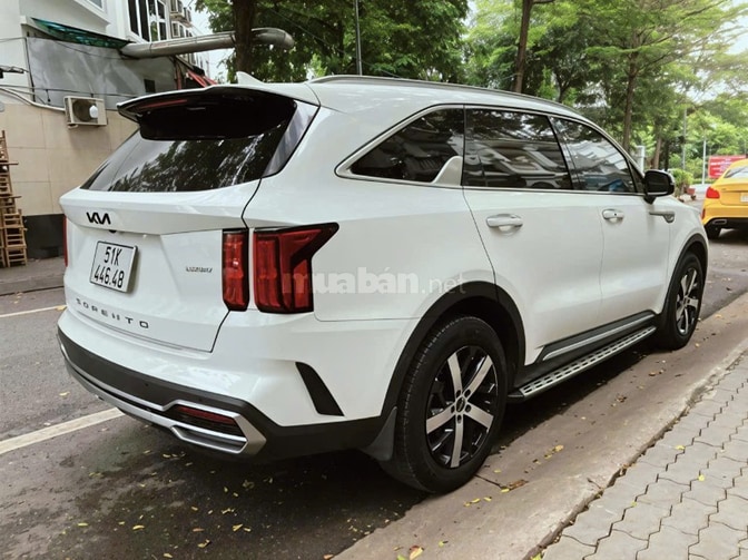 Bán xe Kia SORENTO bản Luxury full dầu SX 2022 