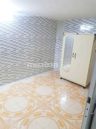 BÁN NHÀ MẶT TIỀN TRONG CHỢ THỊ NGHÈ Bình THẠNH GIÁP QUẬN 1