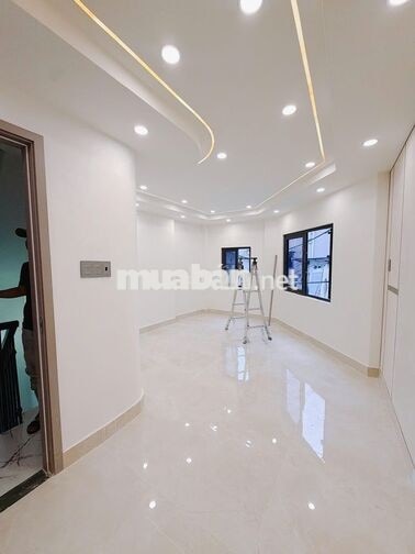 BÁN NHÀ HẺM ĐOÀN VĂN BƠ – P. KHÁNH HỘI, Q.4 | 4 TẦNG – 3PN – 4WC – SHR