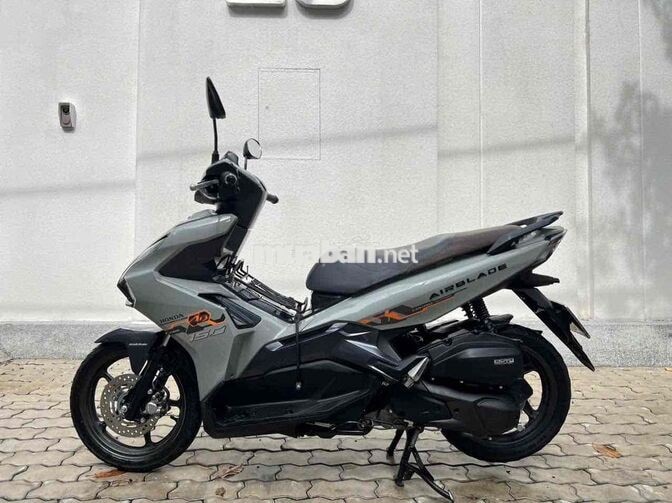 Honda Air Blade 150cc 2022 Xám xi măng ABS
