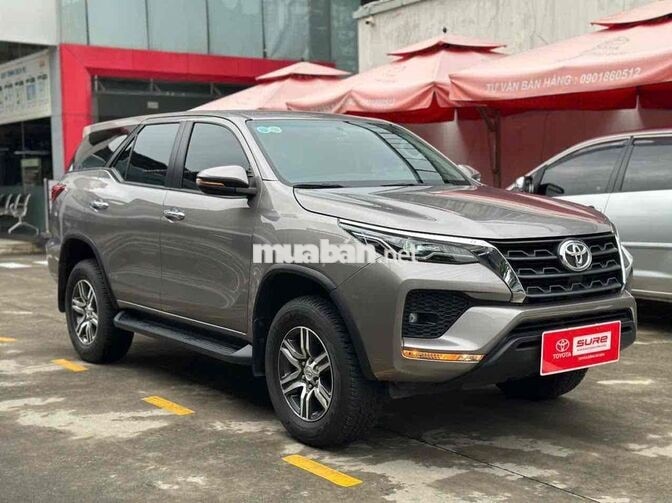 Fortuner máy dầu tự động 2024 lướt 16.000km -960TR