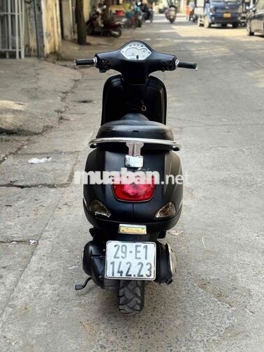Piaggio Vespa LX 125 Đen ie tiết kiệm xăng