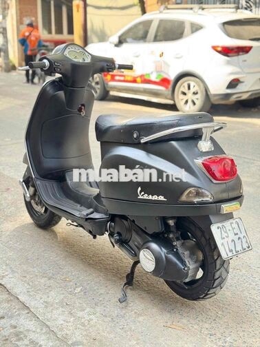 Piaggio Vespa LX 125 Đen ie tiết kiệm xăng