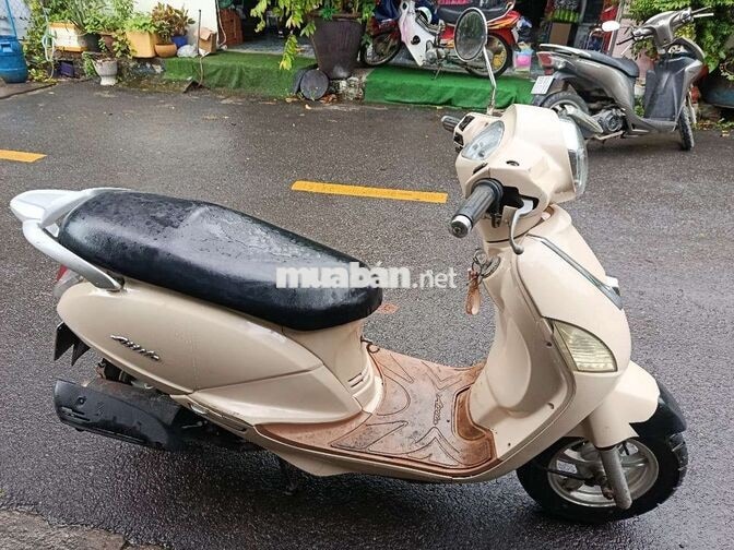 SYM Elizabeth FI Kem Xe tay ga