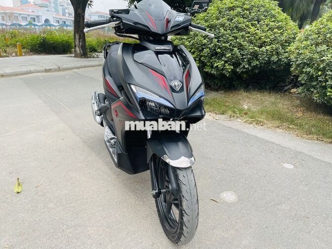 Honda Air Blade 125fi Đen nhám máy zin sơn zin