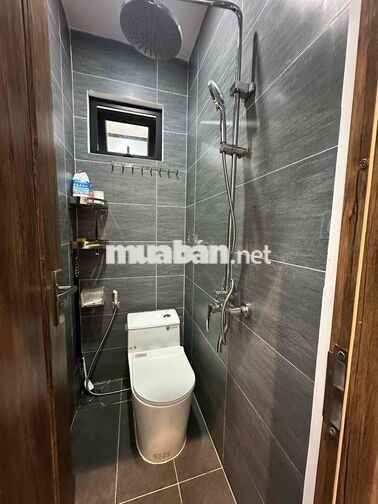 Cho thuê nhà kiệt TRẦN ĐÌNH TRI- GẦN BIỂN, LIÊN CHIỂU. Gồm: 4PN, 3VS,