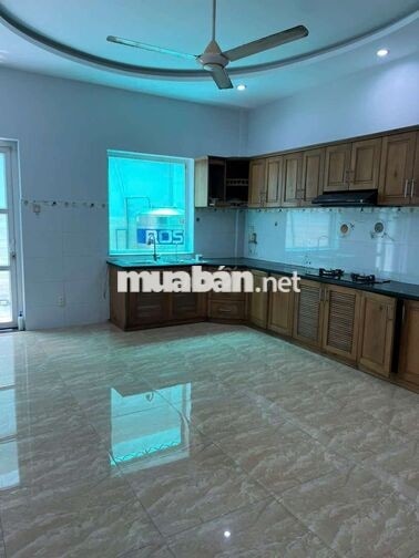 Cho thuê nhà 1trệt 2lầu sân thượng DT 5X22 Khu an sương 