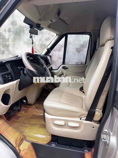 Ford Transit 2015 6 chỗ,xe zin đẹp giá re chinh ch