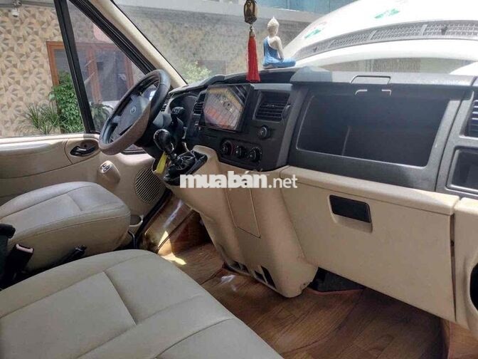 Ford Transit 2015 6 chỗ,xe zin đẹp giá re chinh ch