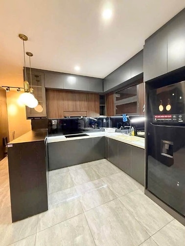 NGỘP Lầu 9 căn góc 2,1 tỷ sổ hồng 52m2 vay 75%. Cho thuê 15tr/ tháng