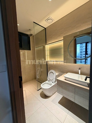 NGỘP Lầu 9 căn góc 2,1 tỷ sổ hồng 52m2 vay 75%. Cho thuê 15tr/ tháng