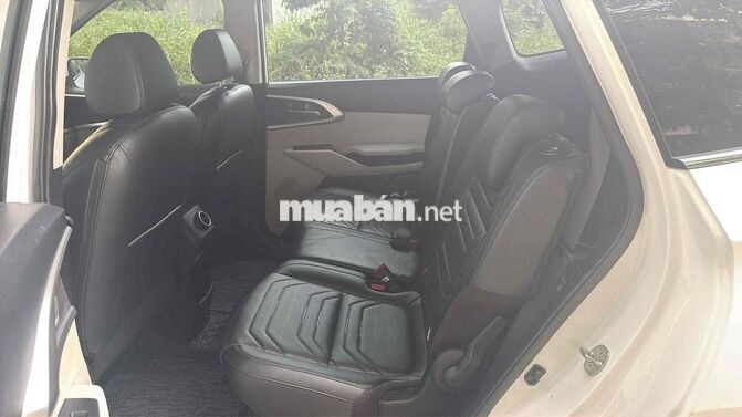 Kia Carens 7 chỗ màu Trắng