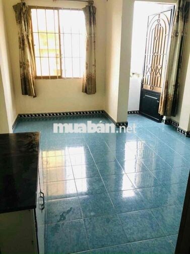 ngay ngã 4 Phan Văn Trị- Nguyễn Thái Sơn