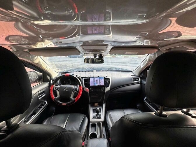 Mitsubishi Triton GLS 2019 Xám 70.000 Km
