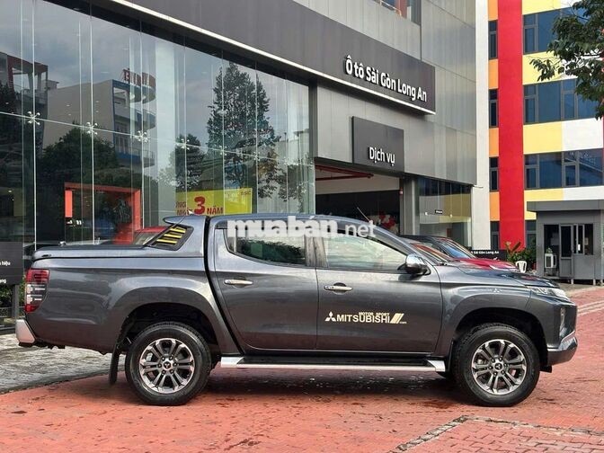 Mitsubishi Triton GLS 2019 Xám 70.000 Km