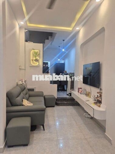 CHÍNH CHỦ CHO THUÊ NHÀ Q4- 4 TẦNG- FULL NỘI THẤT
