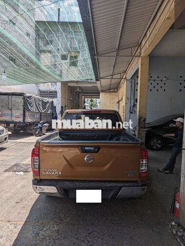 Nissan Navara EL 2.5 AT 2016 Nâu Nhập khẩu