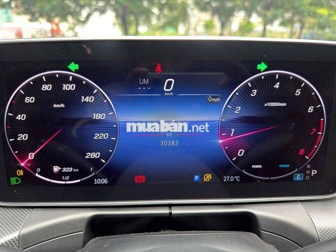 Mercedes-Benz C200 Avantgarde 2022 Trắng