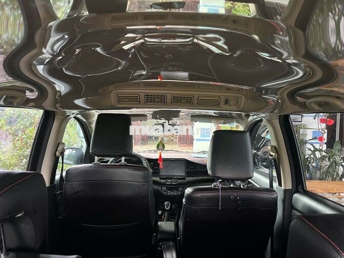 Suzuki XL7 2022 Đen 51.500km 7 chỗ