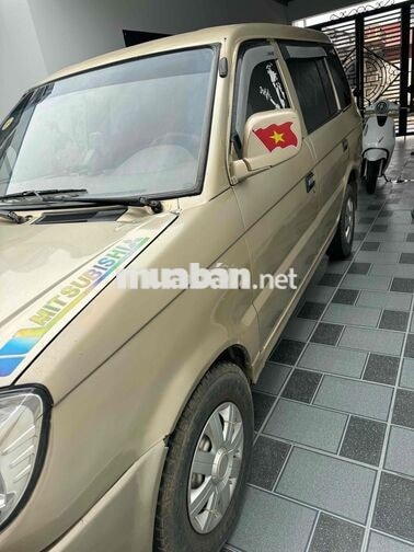 xe 7 chỗ jolie 2004