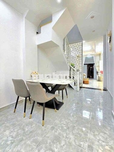 Cho thuê nhà nguyên căn đầy đủ nội thất DCL sát quận 7