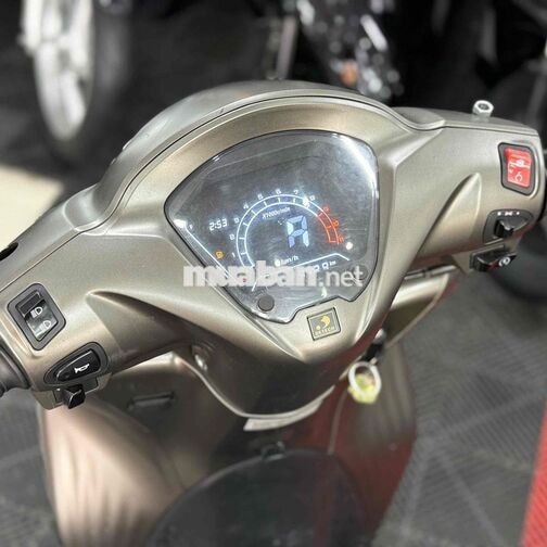 💥Velia 50cc 2025 BS Tỉnh Chính Chủ lướt 4000KM💥