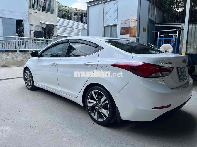Hyundai Elantra 2014 Trắng 250.000km